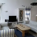 Ostseehotel Kluetzer Winkel 호텔 Hohen Schoenberg
