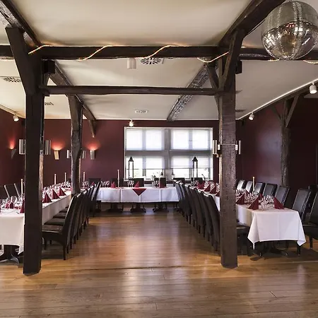 ホテル Ostseehotel Kluetzer Winkel 3*