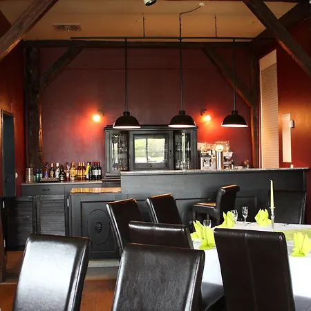 ホテル Ostseehotel Kluetzer Winkel 3*