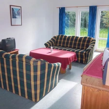 ホテル Ostseehotel Kluetzer Winkel 3*