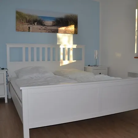 ホテル Ostseehotel Kluetzer Winkel 3*